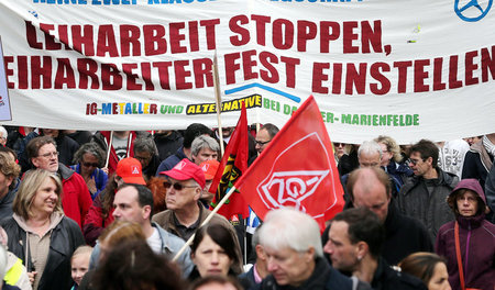Leiharbeit soll Betrieben Flexibilität geben und Langzeitarbeits...