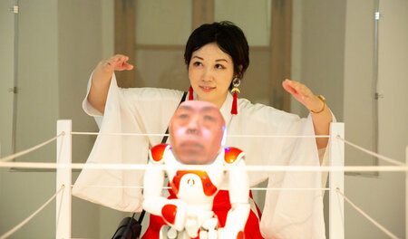 Klassische Trauerzeit? Schauspielerin mit besessenem Avatar