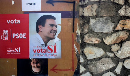 Nicht mehr gegeneinander? Wahlwerbung 2016 für PSOE-Chef Pedro S...