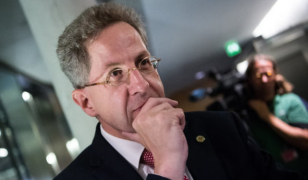 Verfassungsschutzchef Hans-Georg Maaßen nach der Sondersitzung d...