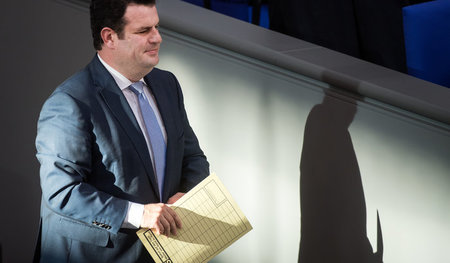 Für Arbeitsminister Hubertus Heil (SPD) gefährden bestimmte Hart...