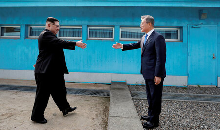 Über alle Mauern hinweg: Gipfeltreffen von Kim Jong Un und Moon ...