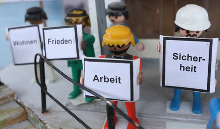 Wer sich bei »Playmobil« für Beschäftigtenrechte engagiert, beko...