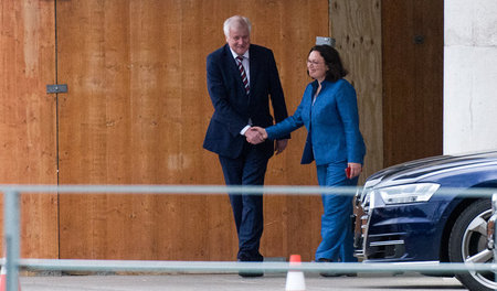 Berlin, Bundeskanzleramt, 13. September: Andrea Nahles und Horst...