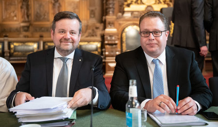 Wissen, wo der Feind steht: André Trepoll (links), CDU-Fraktions...