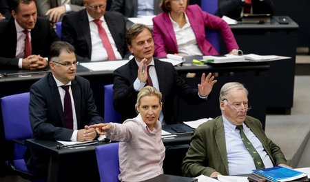 Relativieren, Wegschieben, Provozieren. Von faschistischen Verbr...