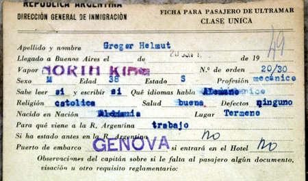 Als »Helmut Gregor« wurde Mengele nach dem Krieg in Argentinien ...