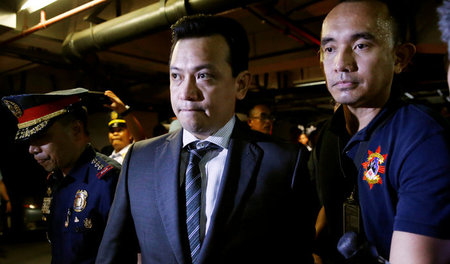 Kritiker des Präsidenten: Der philippinische Senator und Exoffiz...