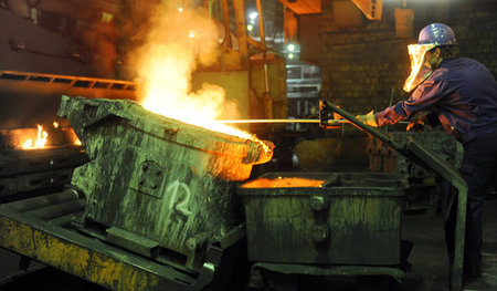 IG Metall kämpft um Erhalt der Arbeitsplätze: Produktionshalle d...