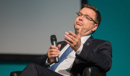 Floskeln und Zumutungen: Volker Münz, religionspolitischer Sprec...