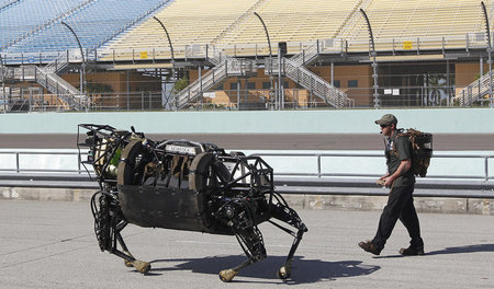Vorbildhafte Innovation: »Robotics Challenge Trials« der DARPA E...