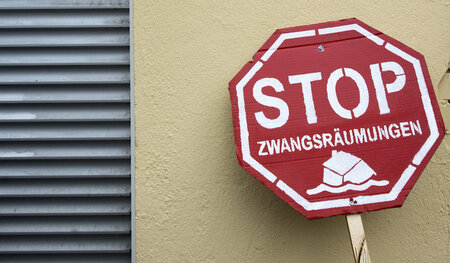 Bei Zwangsräumungen zeigt sich die direkte Gewalt im Auftrag des...