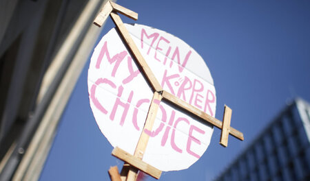 Gegen diskriminierende Geschlechtereinteilung: »Mein Körper, mei...