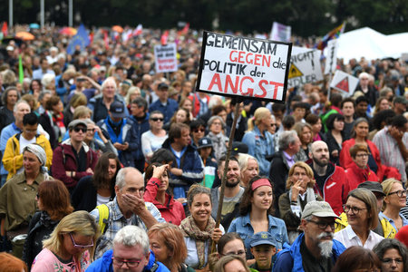 Gemeinsam gegen den Abbau bürgerlicher Rechte: »#ausgehetzt«-Dem...