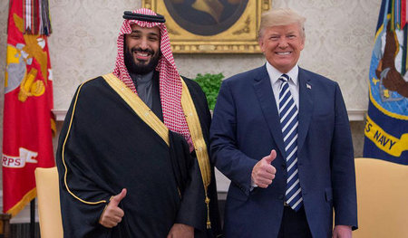 US-Präsident Donald Trump (r.) empfängt den saudischen Kronprinz...