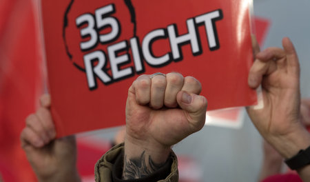 Ein nächster Versuch, die 35-Stunden-Woche durchzusetzen? Angesi...