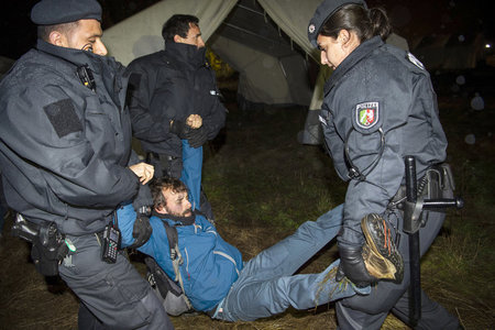 Räumung des Protestcamps am späten Mittwoch abend