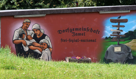 Wo sich andere zurückziehen, übernehmen die Nazis: Rechter Raum ...