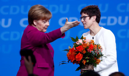 Vorwärts nimmer mehr: Kanzlerin Angela Merkel (l.) und die CDU-G...
