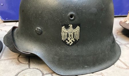 Was ist eine Luxusausgabe von »Mein Kampf« wert, die Adolf Hitle...
