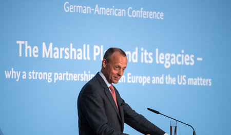 Friedrich Merz, Vorsitzender der Atlantik-Brücke, spricht am 16....