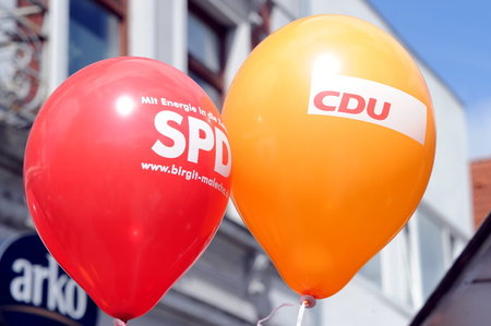 Der Zustand der Koalition läßt sich so symbolisch darstellen. Al... Der Zustand der Koalition läßt sich so symbolisch darstellen. Al...