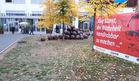 Einladung zum Schweinsgalopp durch das gesamte Universum linker ... Einladung zum Schweinsgalopp durch das gesamte Universum linker ...