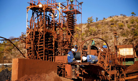 Hoffnung auf wirtschaftlichen Aufschwung: Verchromungswerk in de...
