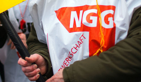 Die NGG hat etwa 200.000 Mitglieder in der Lebensmittelindustrie...