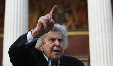Hellwacher Geist, der messerscharf analysiert: Mikis Theodorakis...