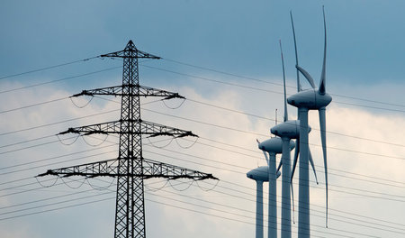 Im Zuge der Energiewende muss sich das Stromnetz an der Produkti...