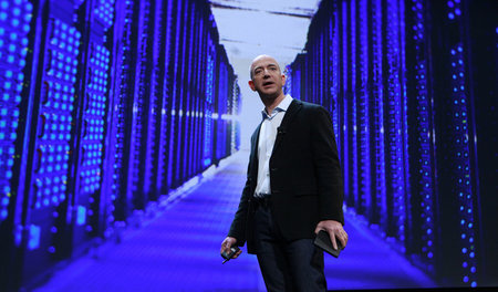 »Superstarfirmen« ganz ordinär: Der Erfolg von Amazon-Boss Jeffr... »Superstarfirmen« ganz ordinär: Der Erfolg von Amazon-Boss Jeffr...