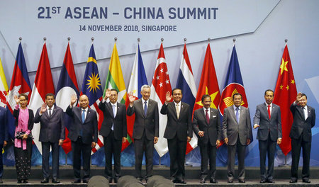 Gruppenfoto der Staats- und Regierungschefs beim ASEAN-China-Gip...