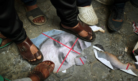 Tritte für Lieberman: Palästinenser in Gaza feiern am Mittwoch d...