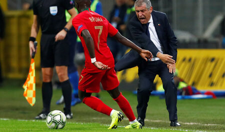 Ziel erreicht, Portugals Trainer Fernando Santos macht seinen Sp...