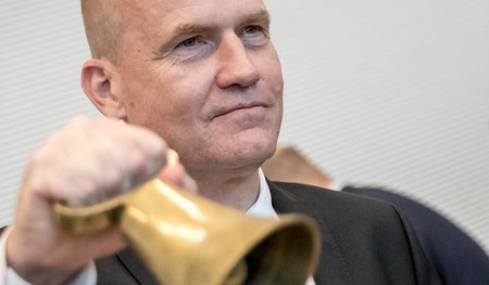 Ralph Brinkhaus lässt die Kasse für Konzerne klingeln