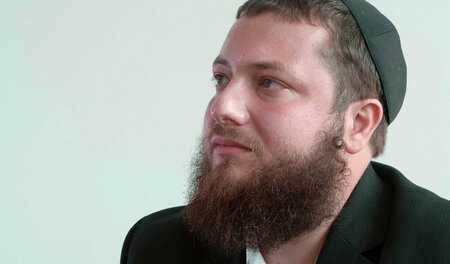 Moshe Holtzberg, Bruder von Rabbi Gavriel Holtzberg, der bei den...