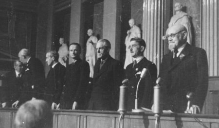 Österreichs provisorische Regierung 1945: Der Kommunist Johann K...