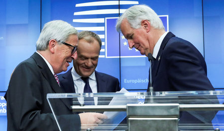 Mit verteilten Rollen: EU-Kommissionspräsident Jean-Claude Junck...