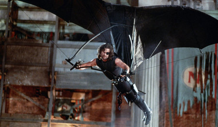 Snake Plissken (Kurt Russell) hat einen Auftrag: »Flucht aus L. ...