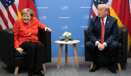Grande Madame und Weltpolizist: Bundeskanzlerin Angela Merkel (C...