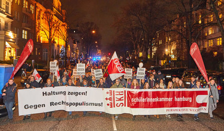 Demonstration gegen das AfD-Petzportal am Montag abend in Hambur...