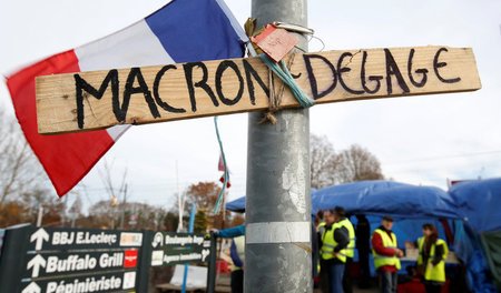 »Weg mit Macron«: Protest der »Gelben Westen« am Mittwoch in Sai...
