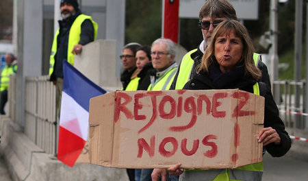 »Schließt euch uns an« – Protest der »Gilets jaunes« im französi...