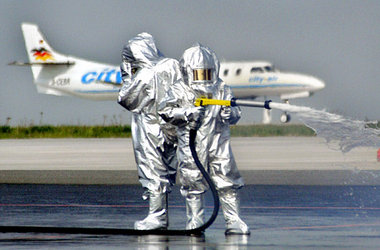 Ohne Feuerwehr ruht aller Luftverkehr