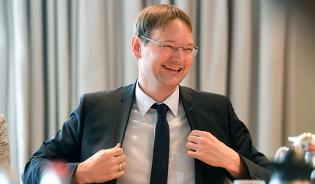 Hans Reichhart (CSU), Bayerns Staatsminister für Wohnen, Bau und...