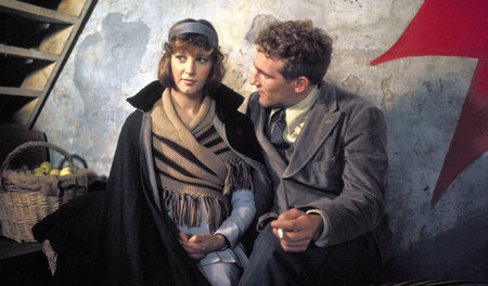 Olmo (Gérard Depardieu) und seine Frau Anita (Stefania Sandrelli... Olmo (Gérard Depardieu) und seine Frau Anita (Stefania Sandrelli...