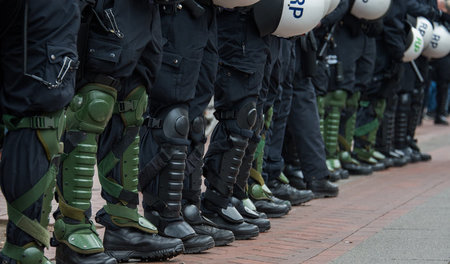 Besorgniserregender Trend: Neue Repressionsformen werden gerne a... Besorgniserregender Trend: Neue Repressionsformen werden gerne a...