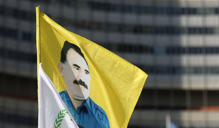 »Die totale Isolation von Öcalan richtet sich nicht nur gegen ih... »Die totale Isolation von Öcalan richtet sich nicht nur gegen ih...
