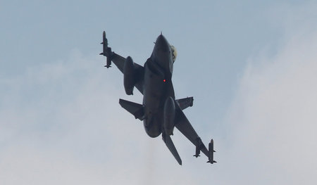 Wo bleibt der internationale Aufschrei? F-16-Kampfjet der türkis...